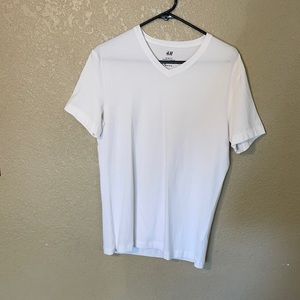 H&M Slim Fit Coupe Étroite V Neck (Never worn)